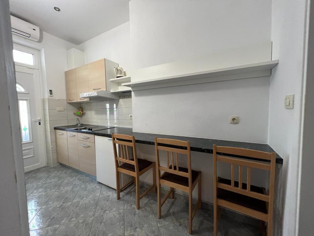 Story Apartment Baška Voda Exterior foto